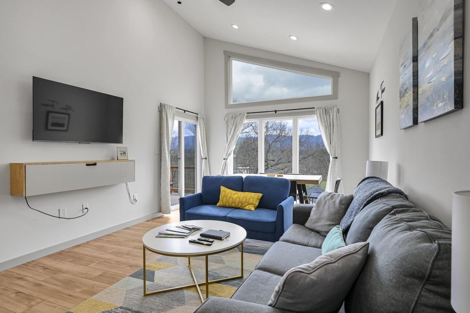 Mon Tresor, Modern Mountain Views With Deck Villa Weaverville Exterior photo