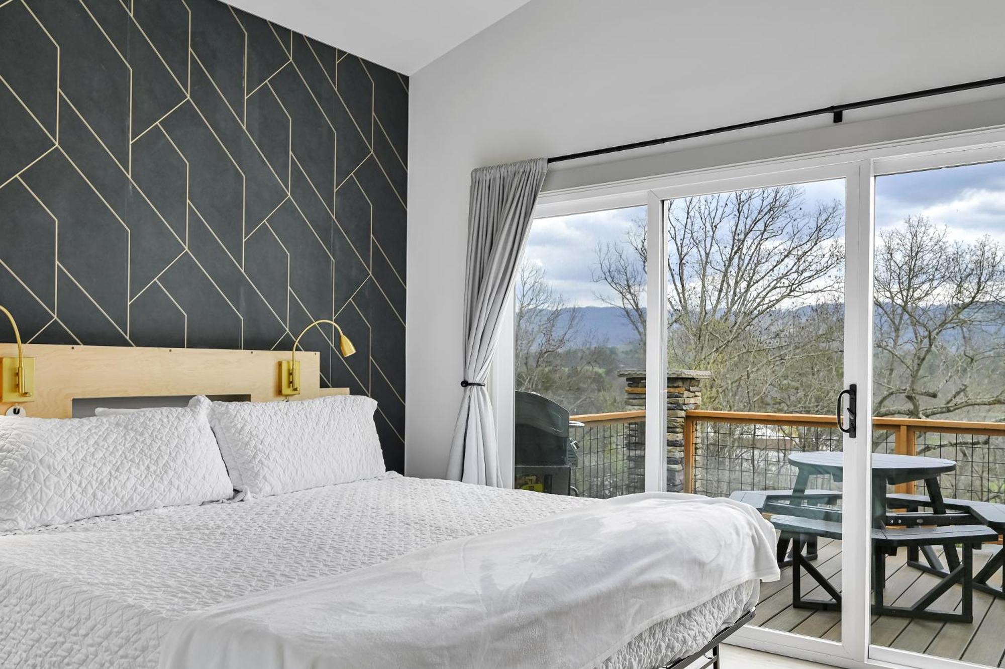 Mon Tresor, Modern Mountain Views With Deck Villa Weaverville Exterior photo